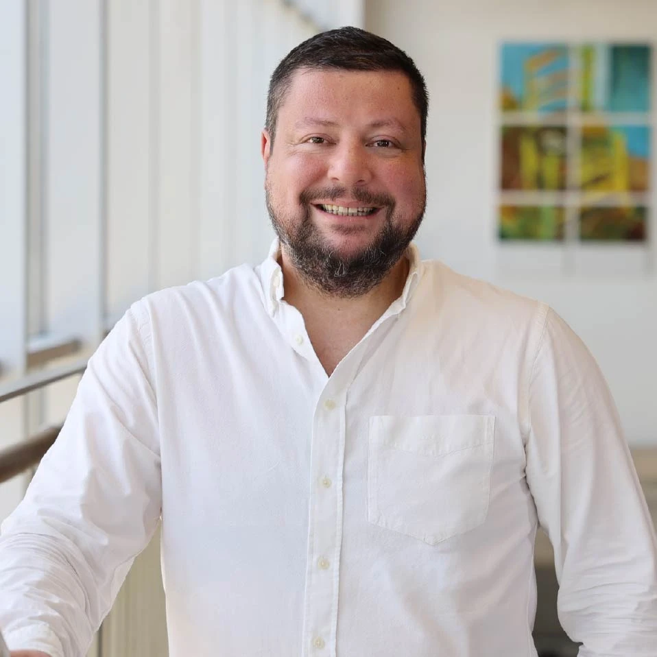 PROF. DR. MEHMET EFE BİRESSELİOĞLU
